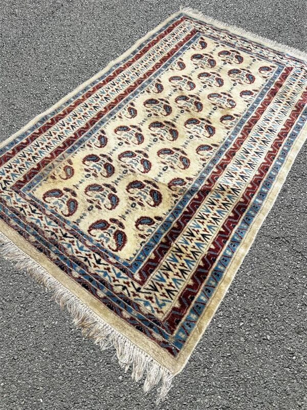 Tapis persan fait main