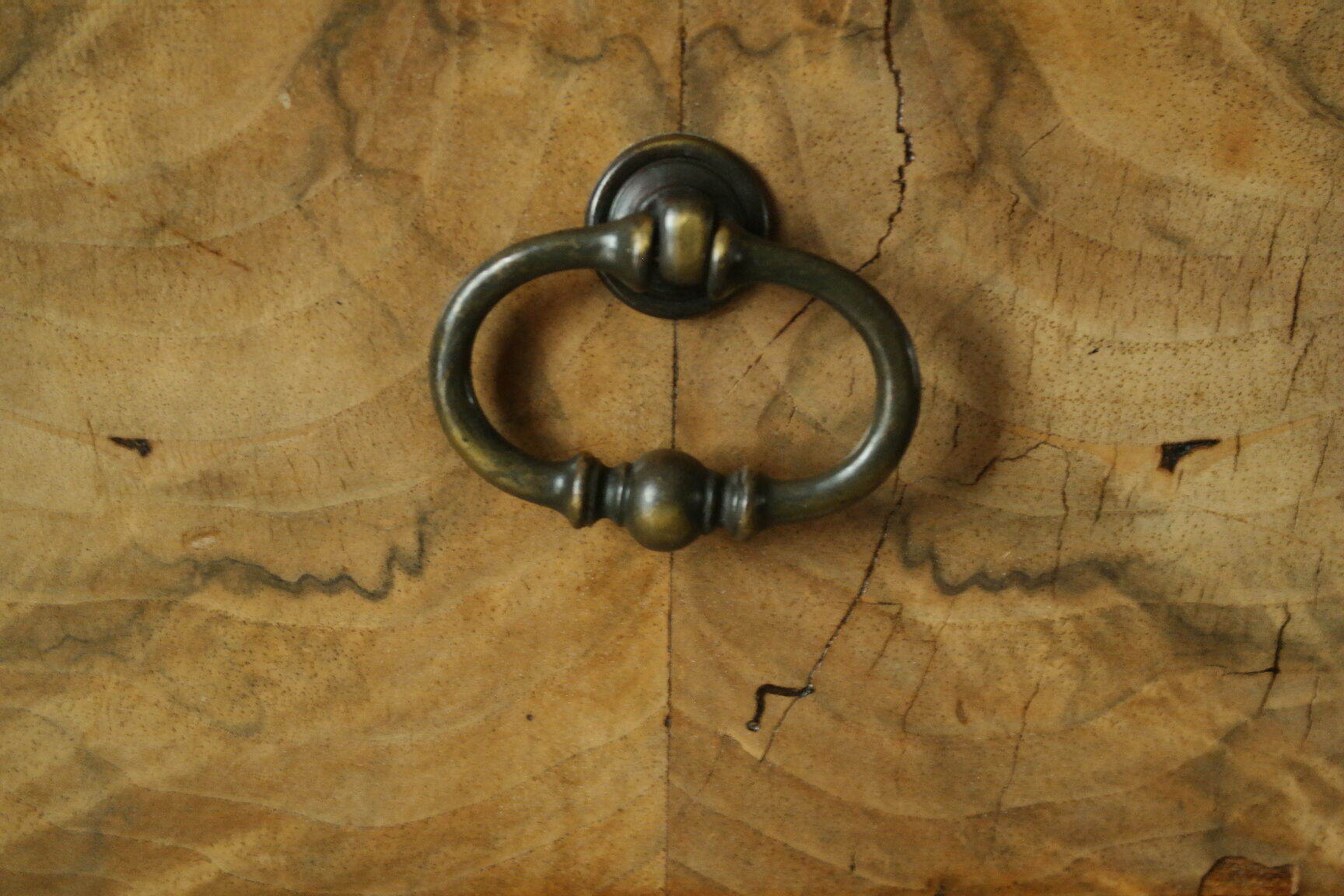 Louis Philippe style chest of drawers in light walnut, 20th century