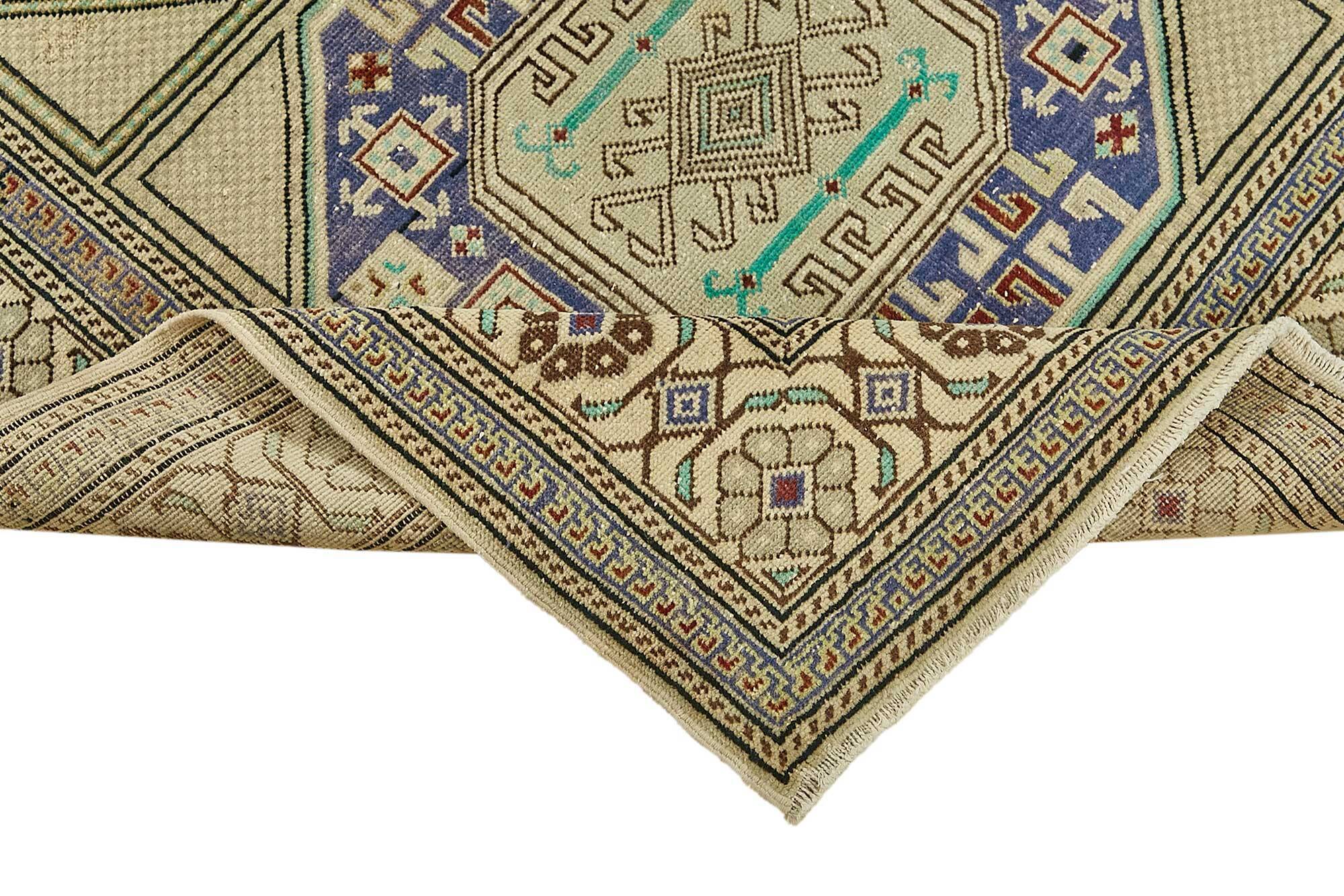 Turkish Vintage Anatolian Rug 92 cm x 210 cm