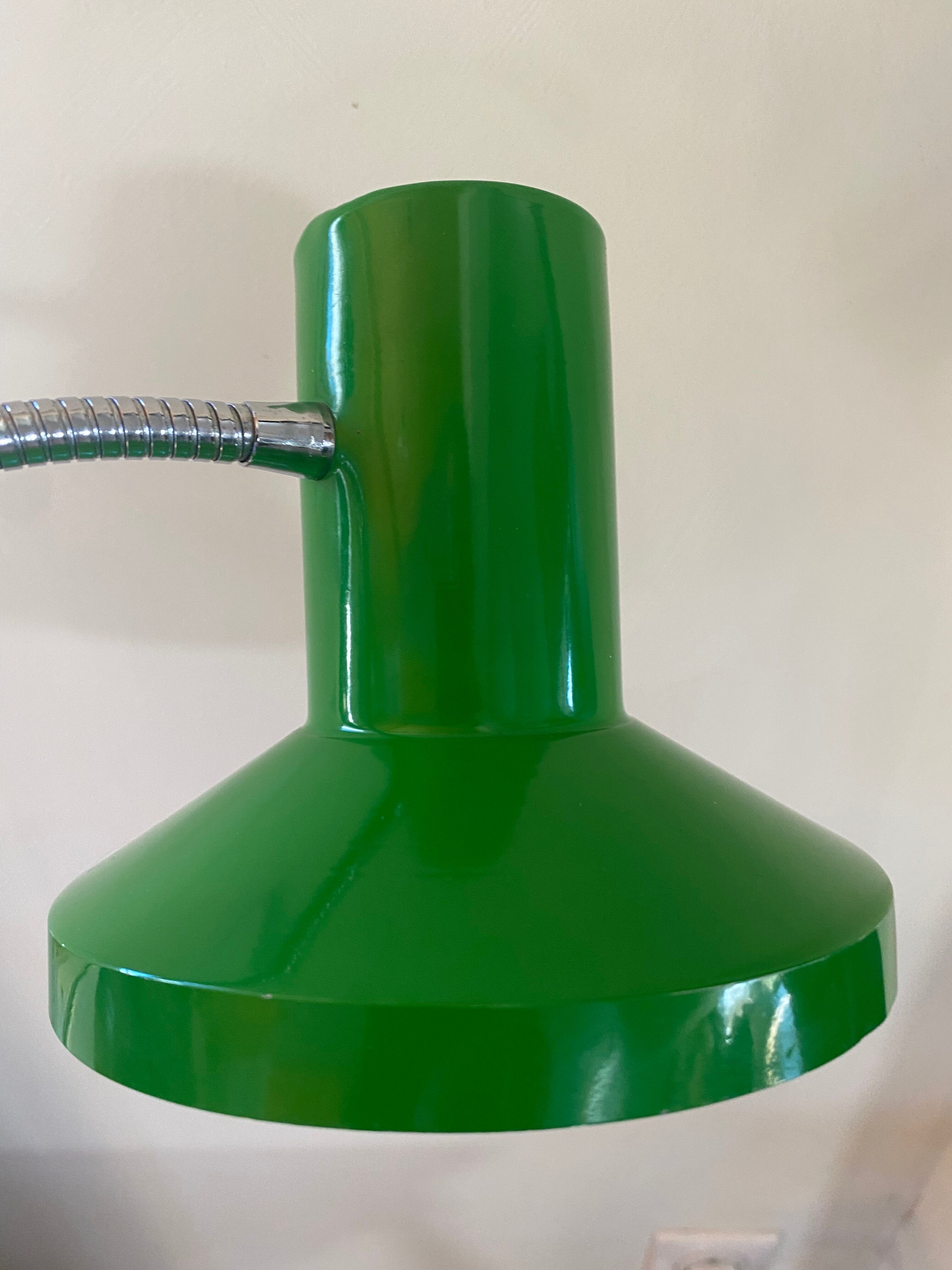 Green metal table lamp