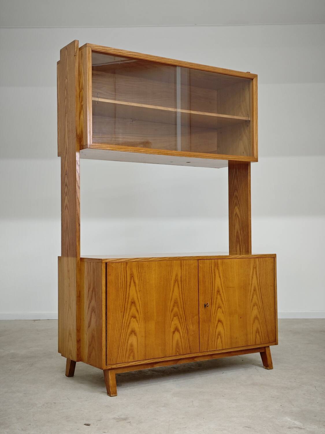 Modular furniture by Frantisek Jirak for Tatra 1960