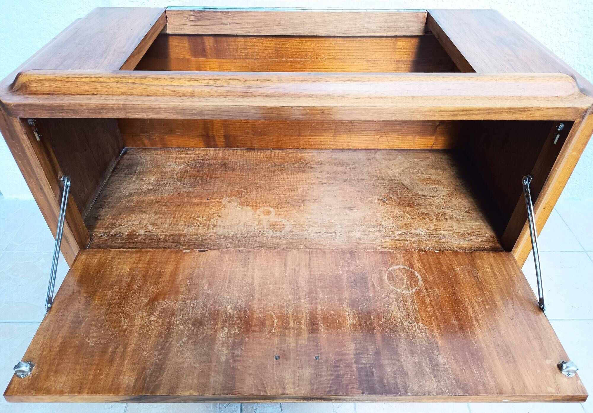 Art Deco walnut burl bar