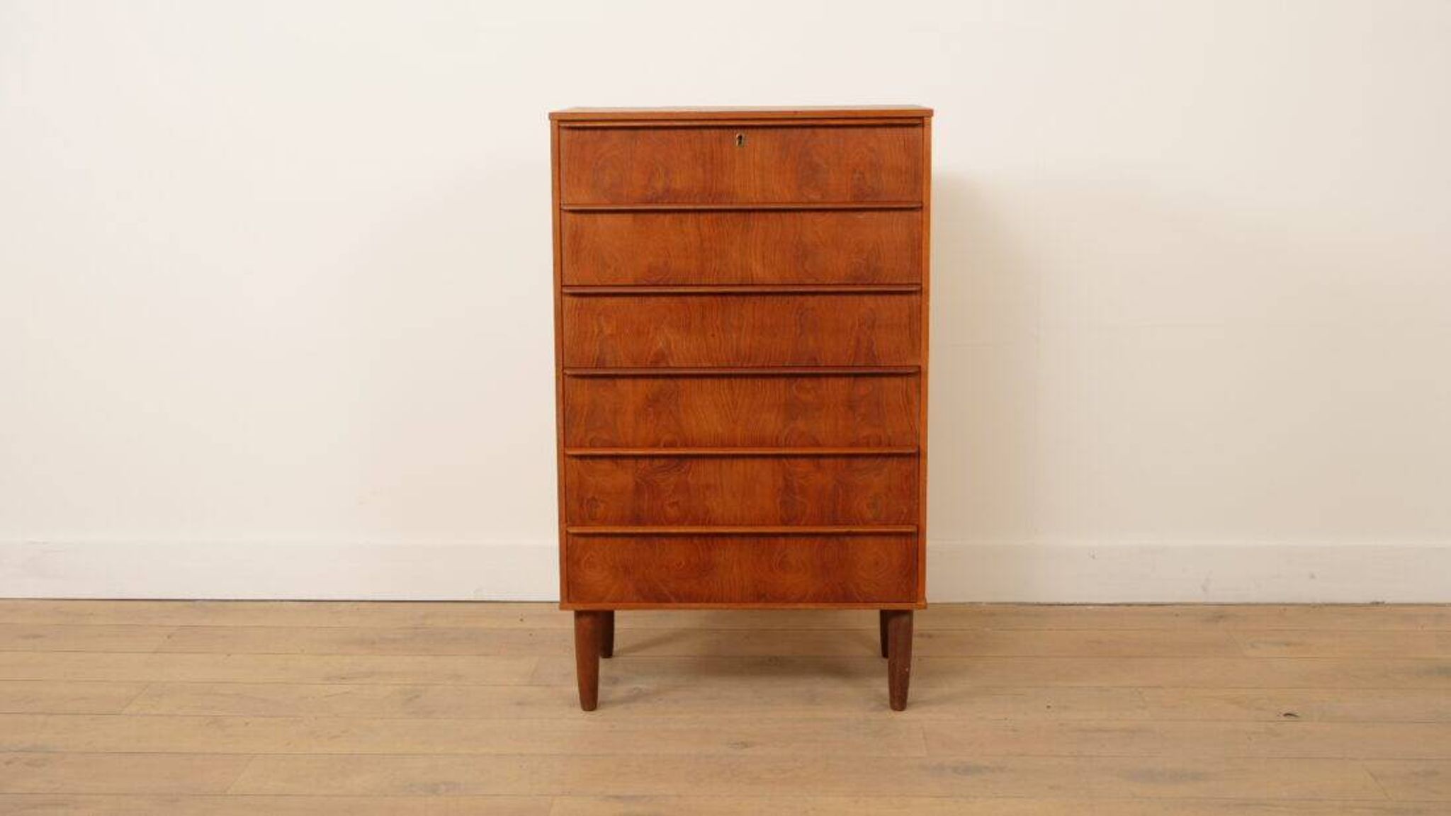 Vintage Danish chest of drawers | Teak | 6 drawers | 105 cm