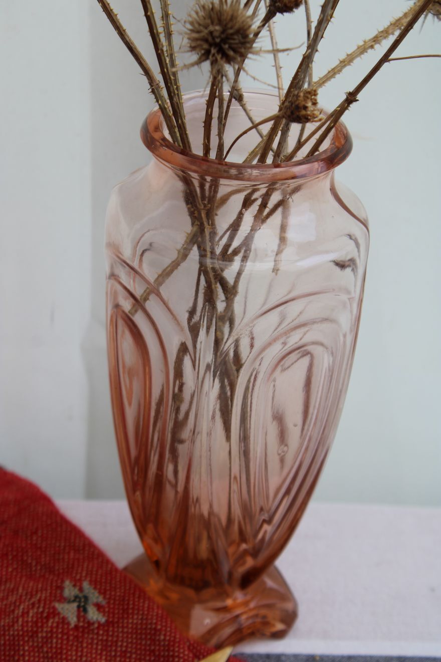 Glass vase
