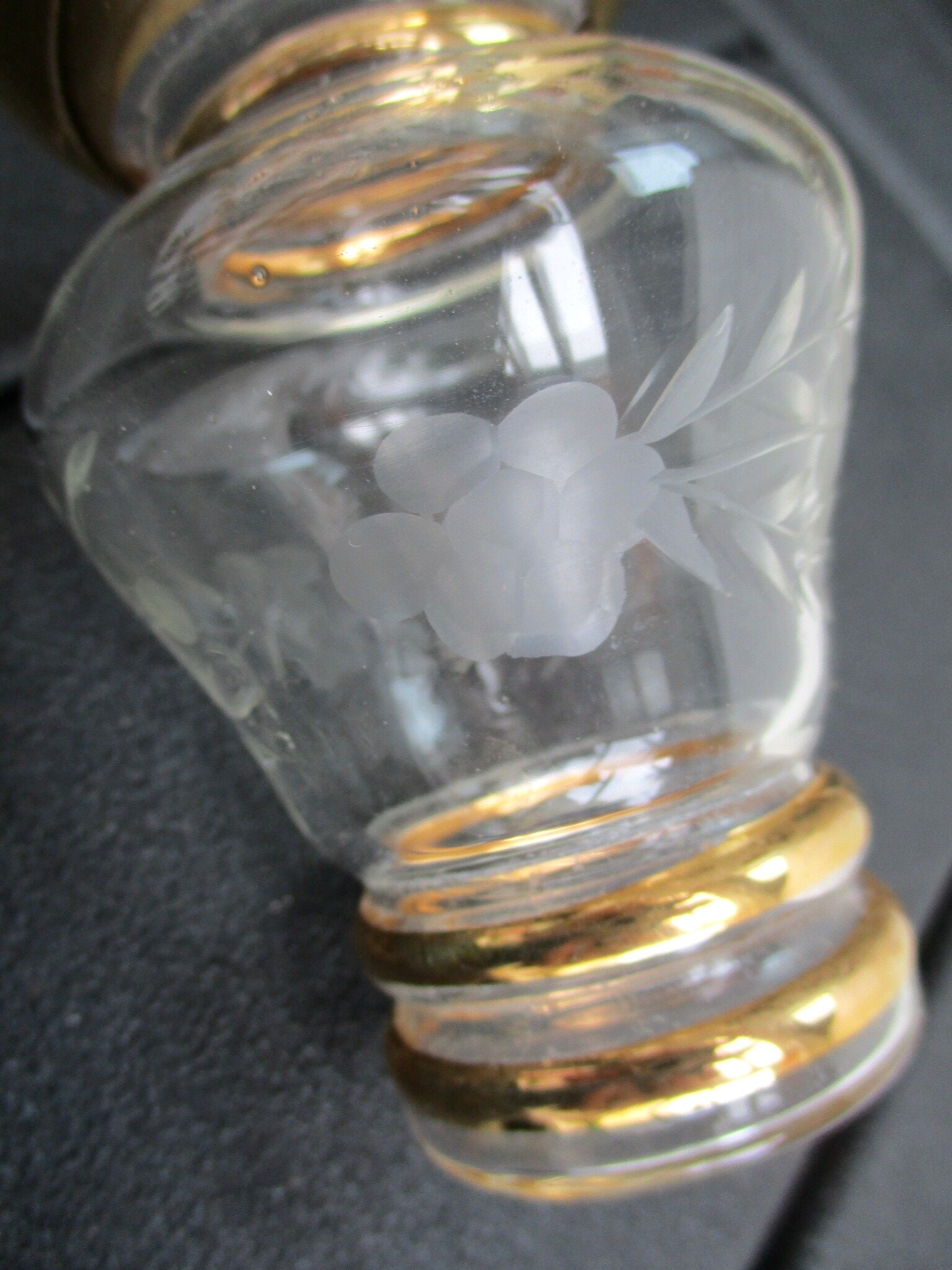 Art deco vase, engraved glass