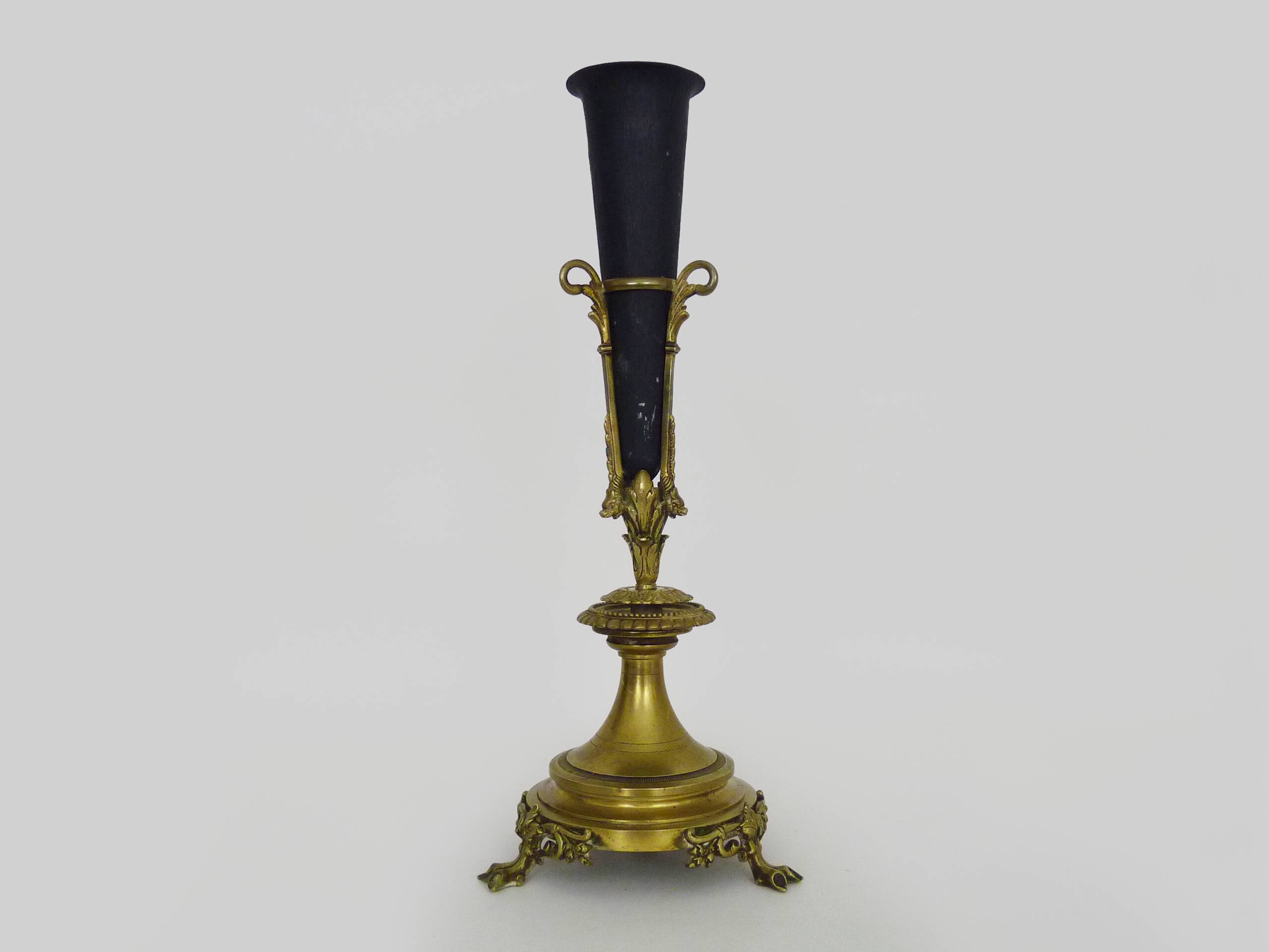 Cornet vase bronze and metal. Napoleon III 19th century.