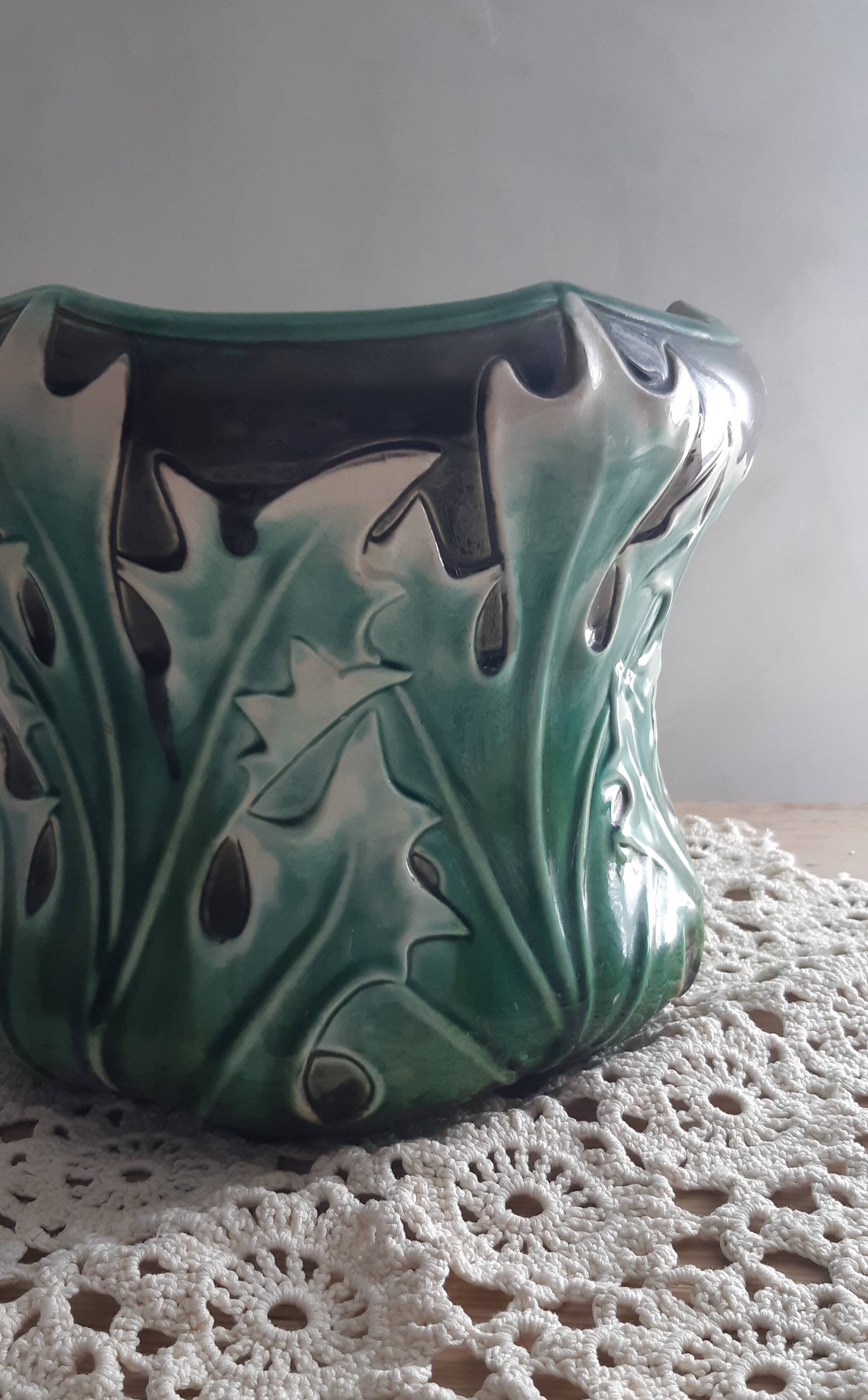 Cache pot in dabbling