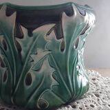 Cache pot in dabbling