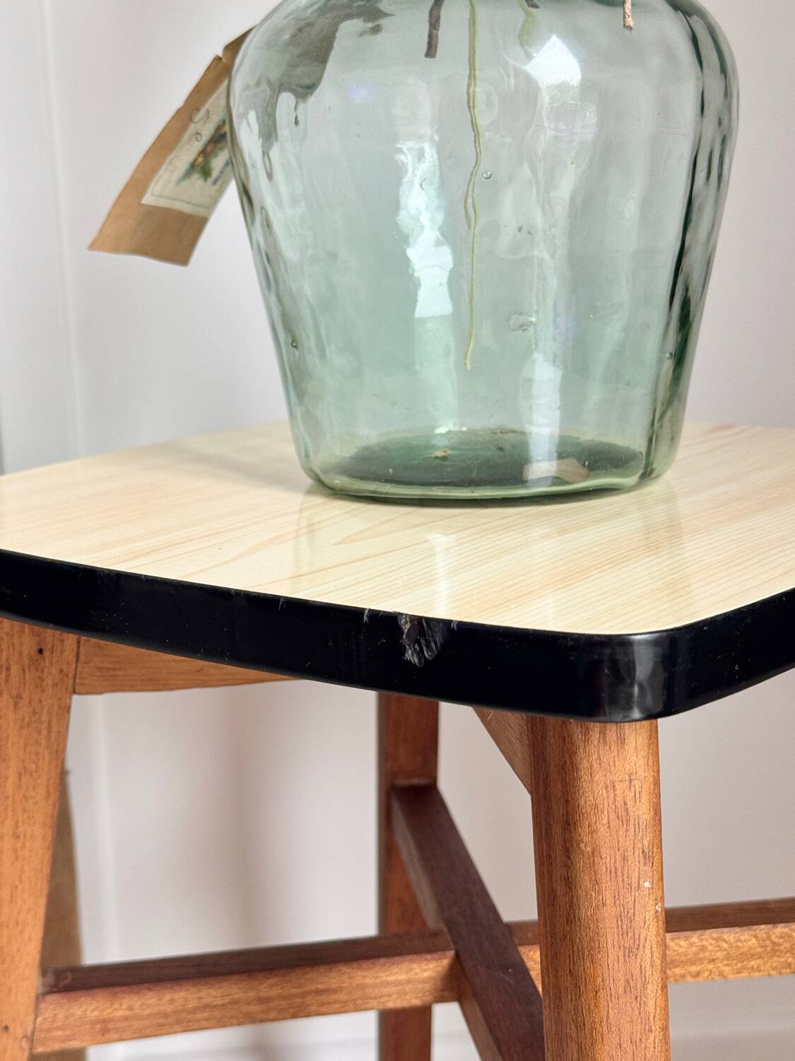 Tabouret en bois et Formica vintage