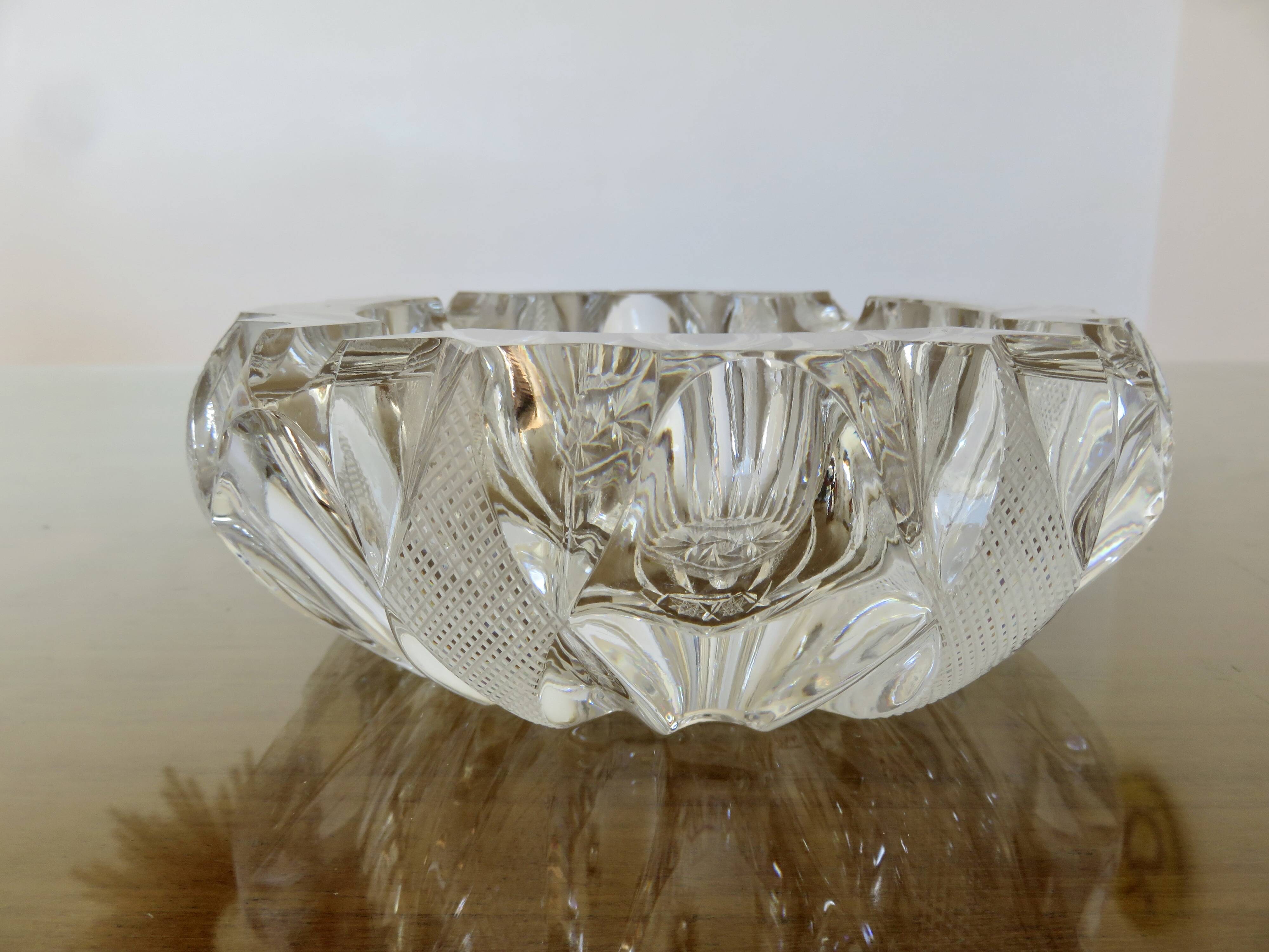 Impressive Bohemian crystal ashtray, crafted and engraved, 1950s.