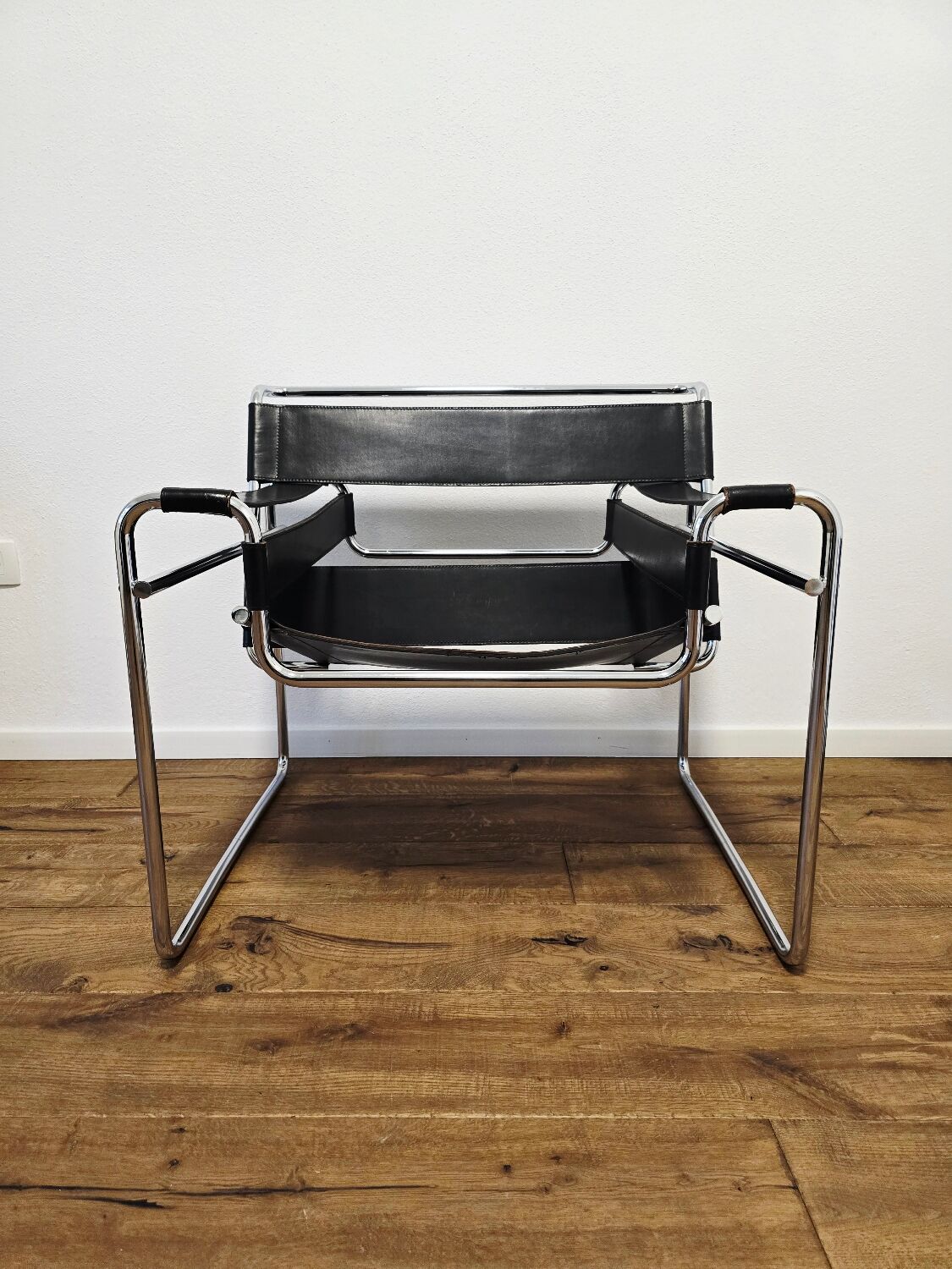Chaise Wassily des années 60 par Marcel Breuer pour Gavina (Original) – Iconic Bauh