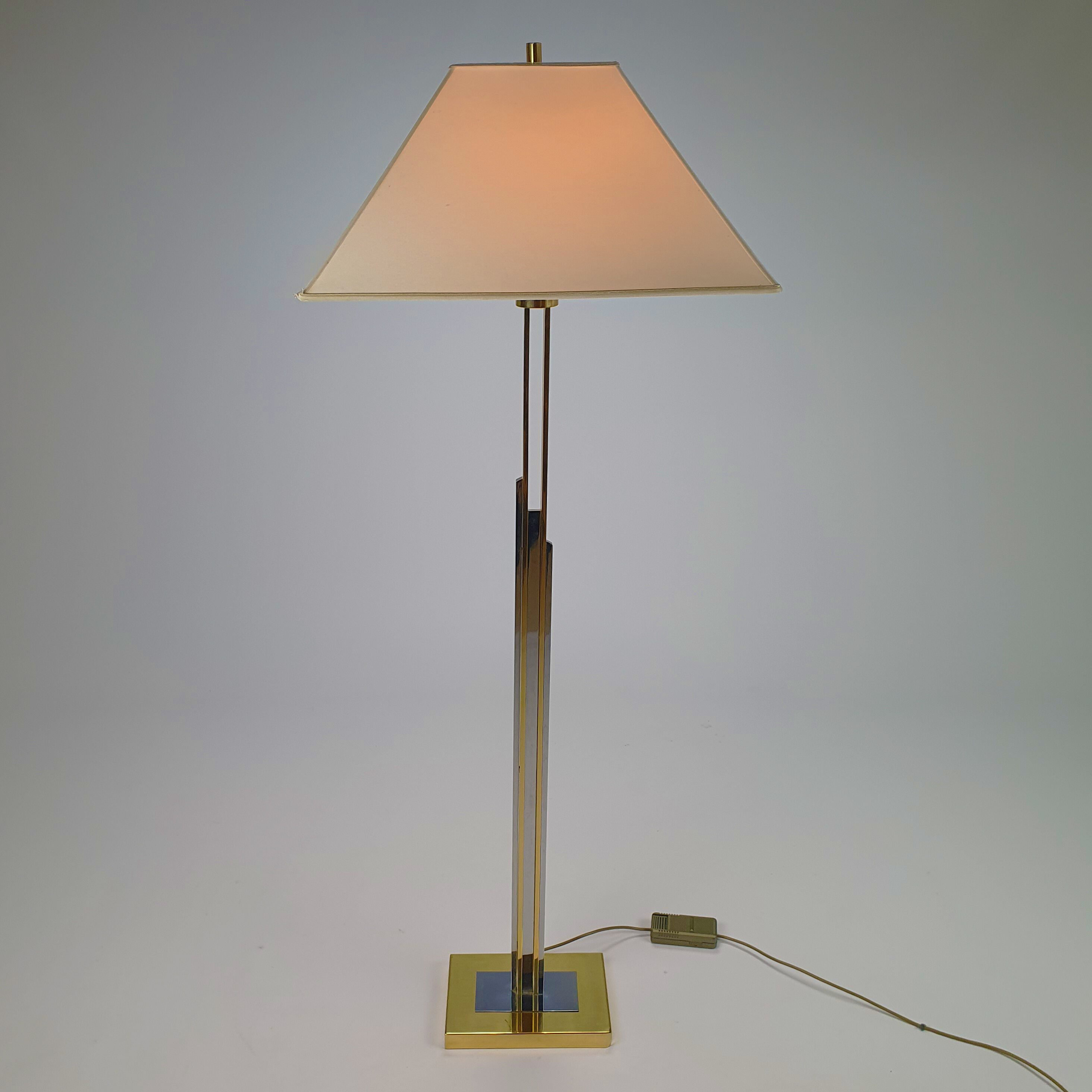 Large Brass Hollywood Regency Floorlamp, 1970s