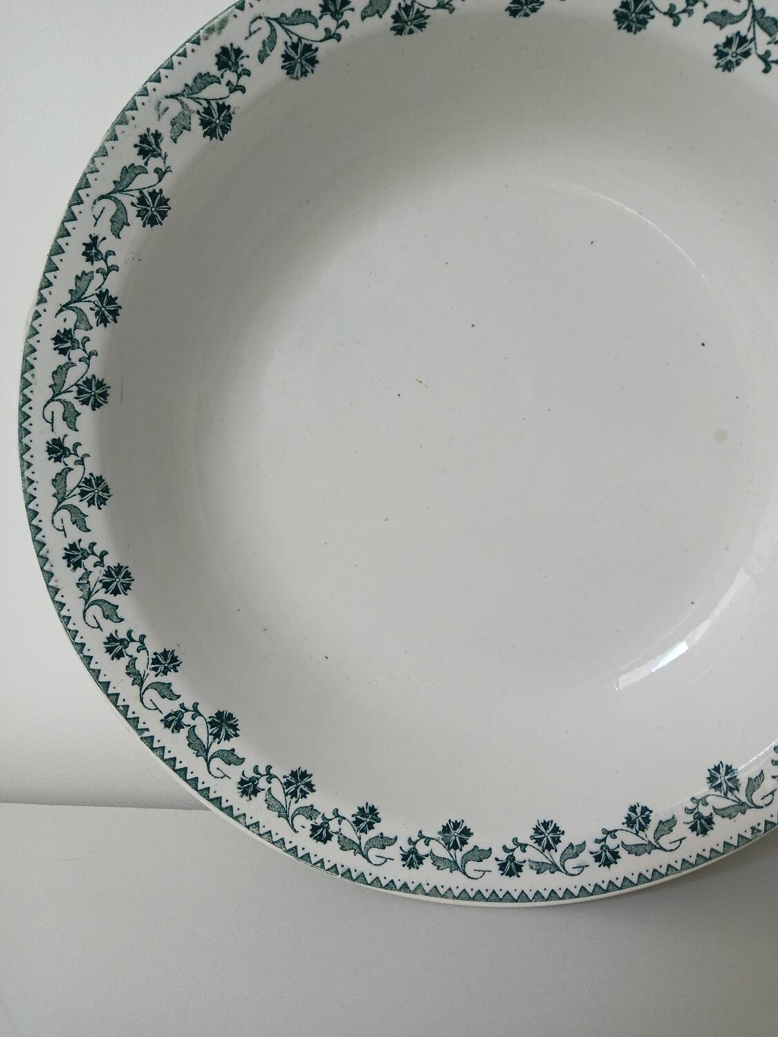 Round dish Moulin des Loups, Georgette model