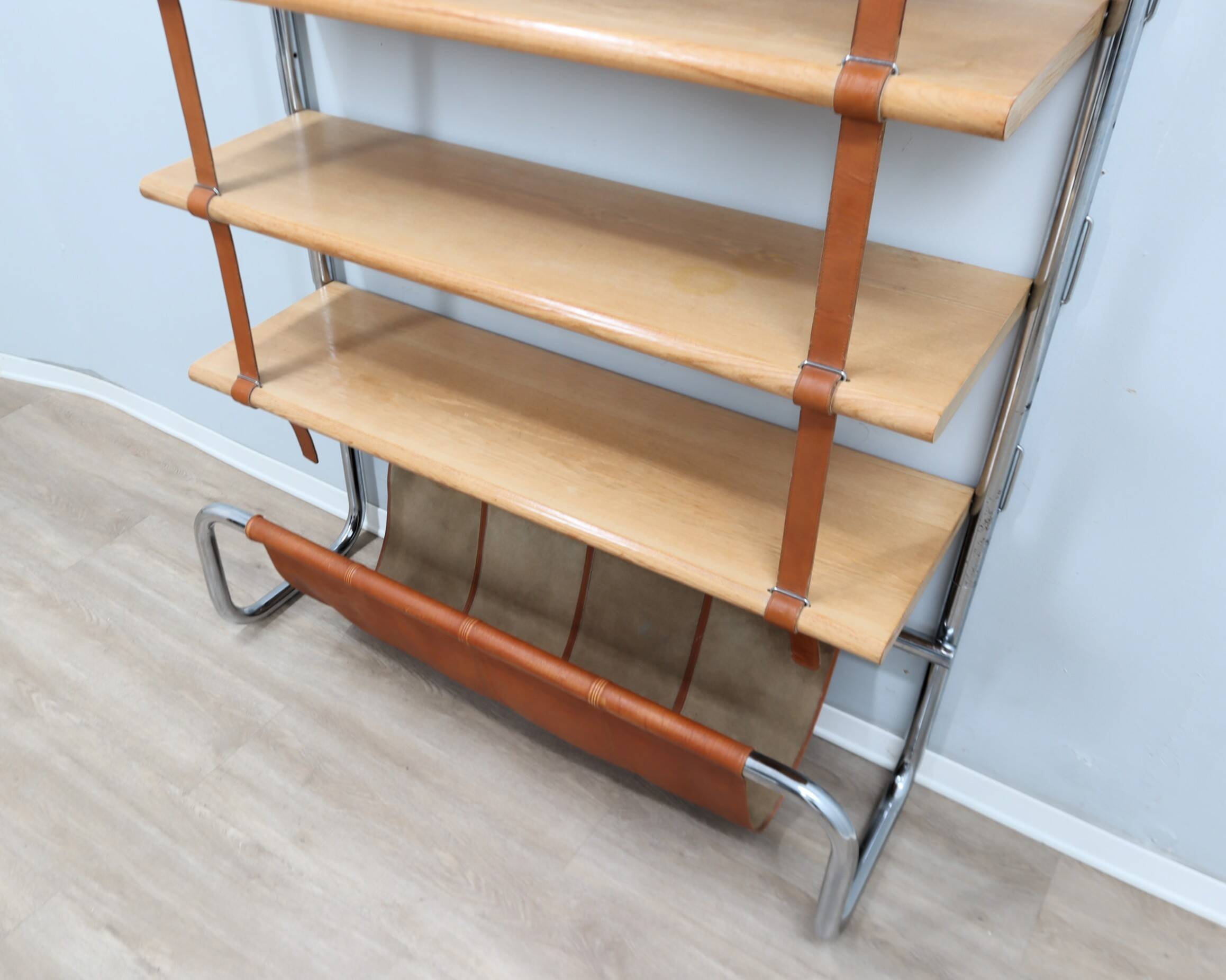 Jumbo bookcase by Luigi Massoni for Poltrona Frau 1970s