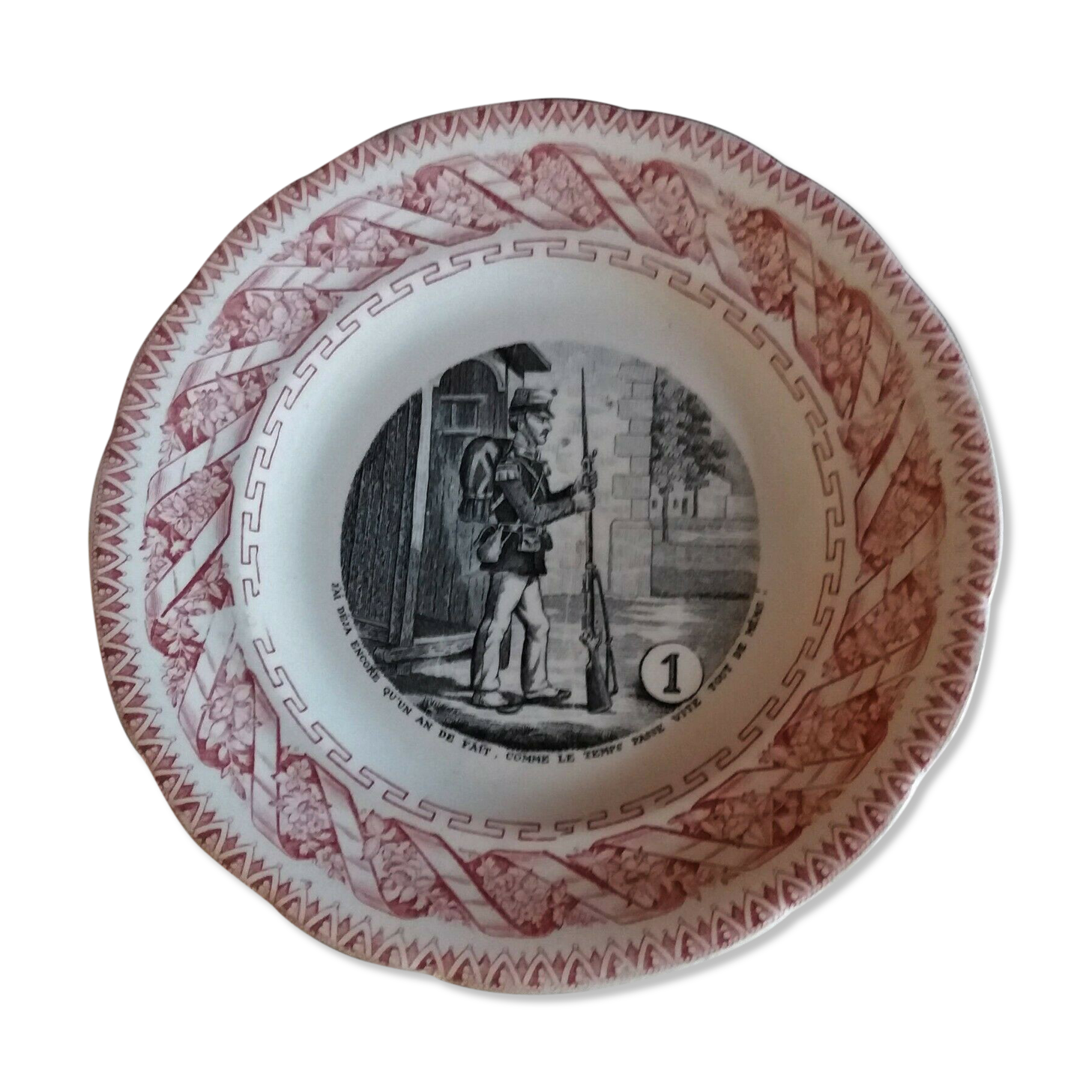 Talking plate with theme Gien N° 1 late nineteenth