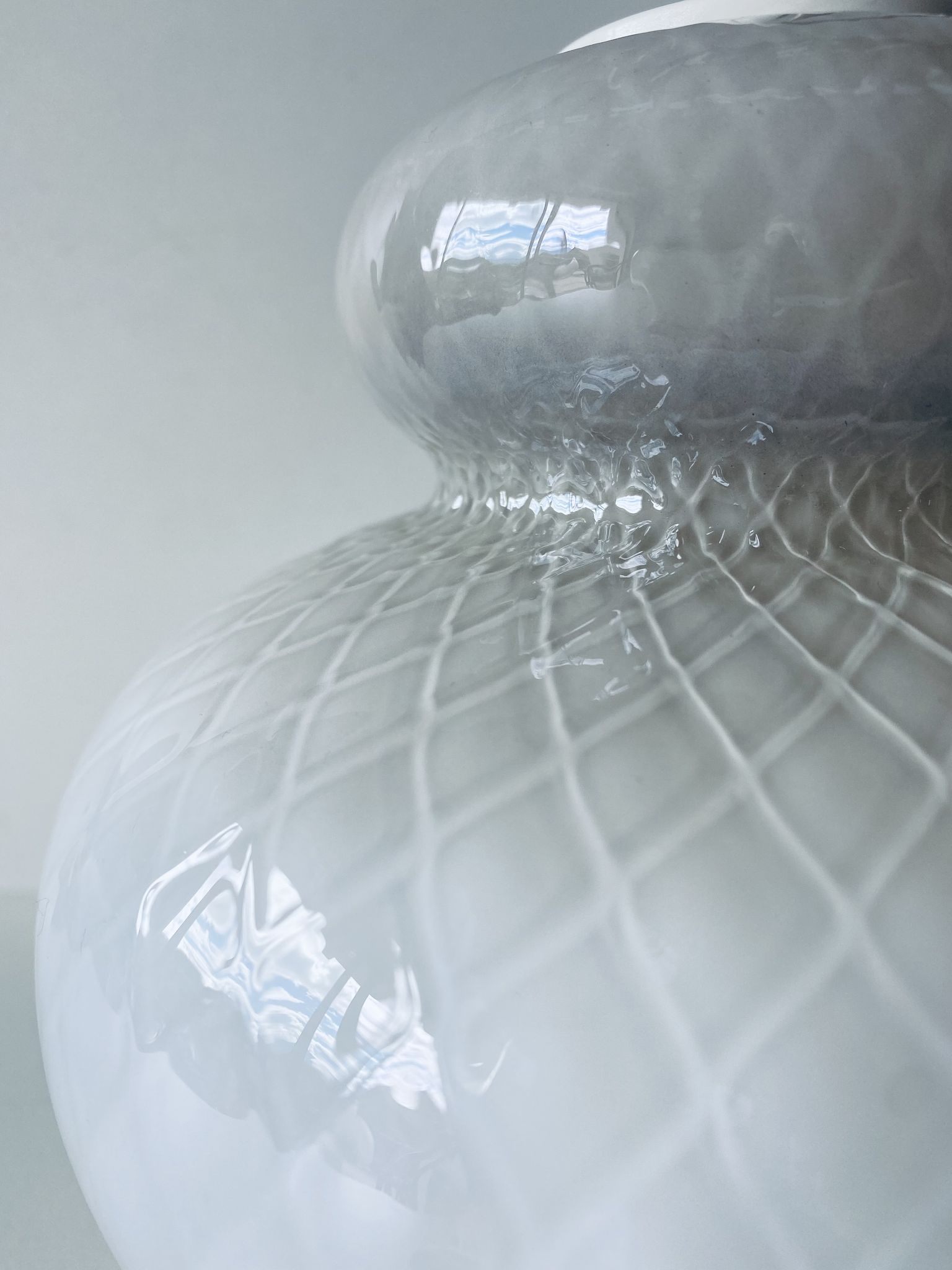 Glass hanging lamp
