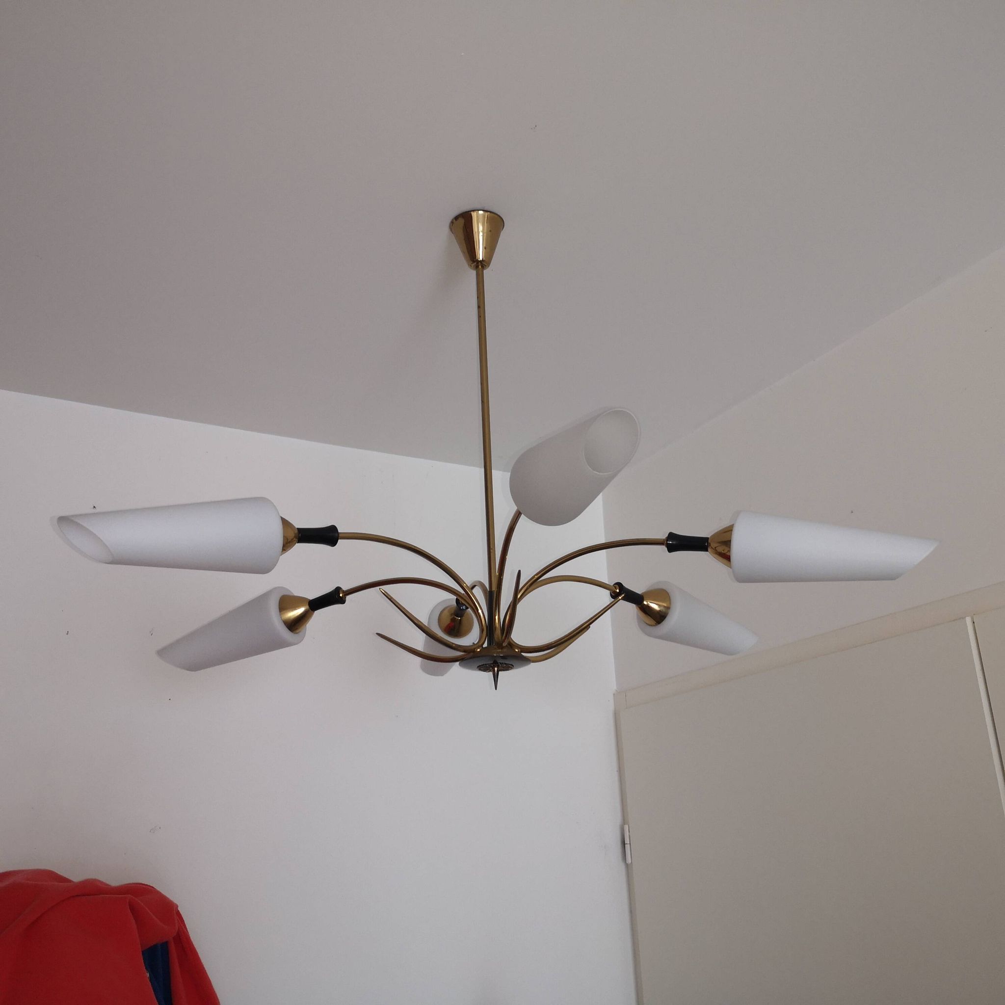 Vintage arlus sputnik chandelier 6 arms mid-century design, brass & opaline