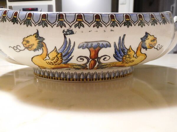 Coupe de la faïencerie de Gien
