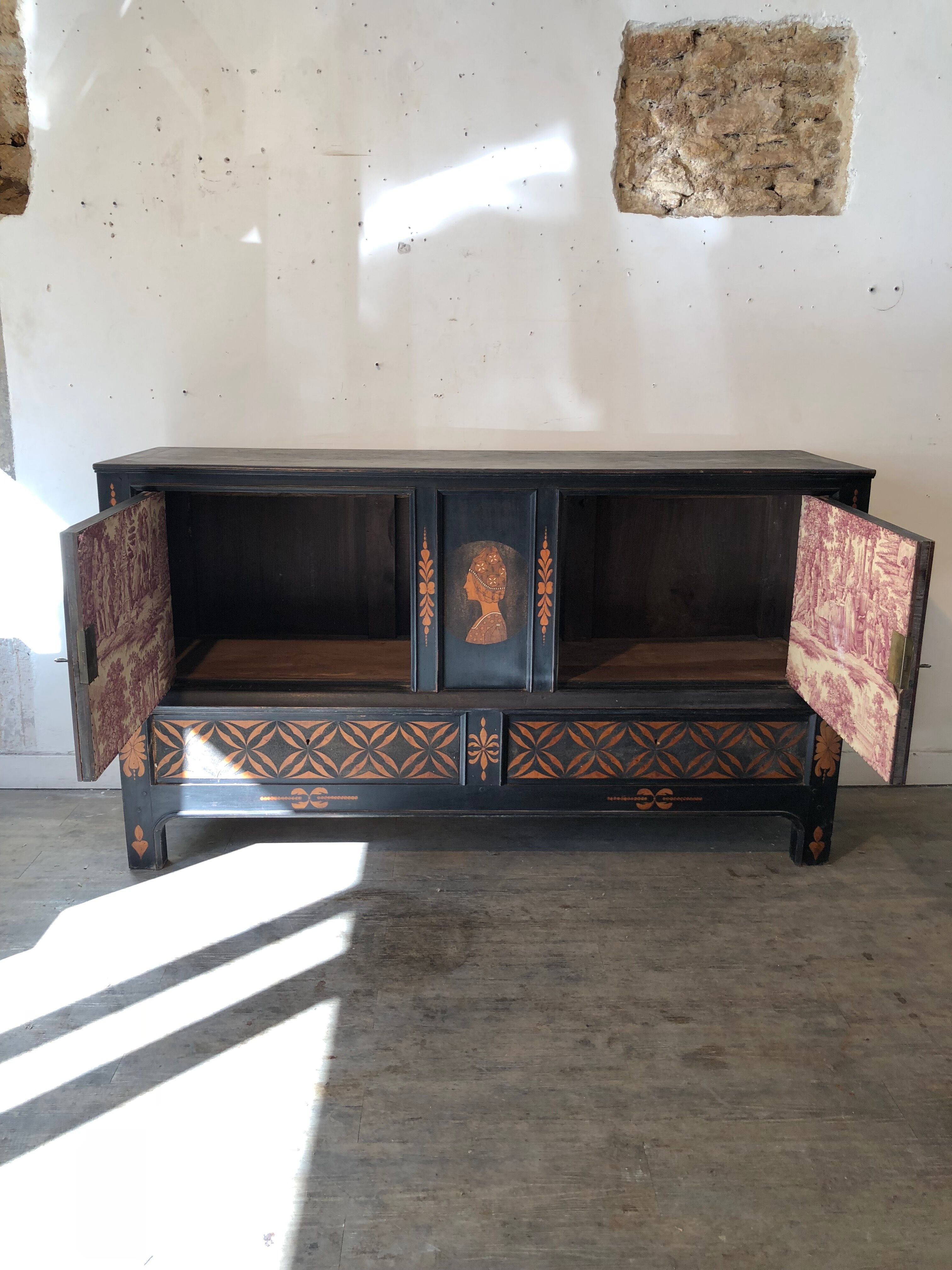 Sideboard the age of beauty