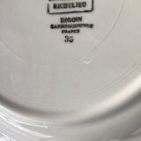 Plat Digoin Richelieu festonné bord bleu