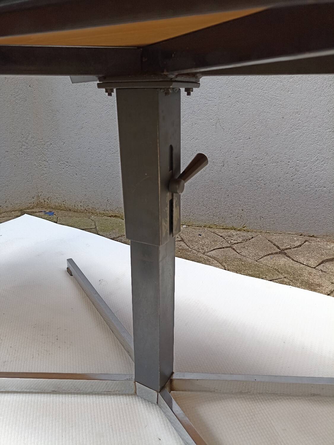 Adjustable vintage Scandinavian coffee table