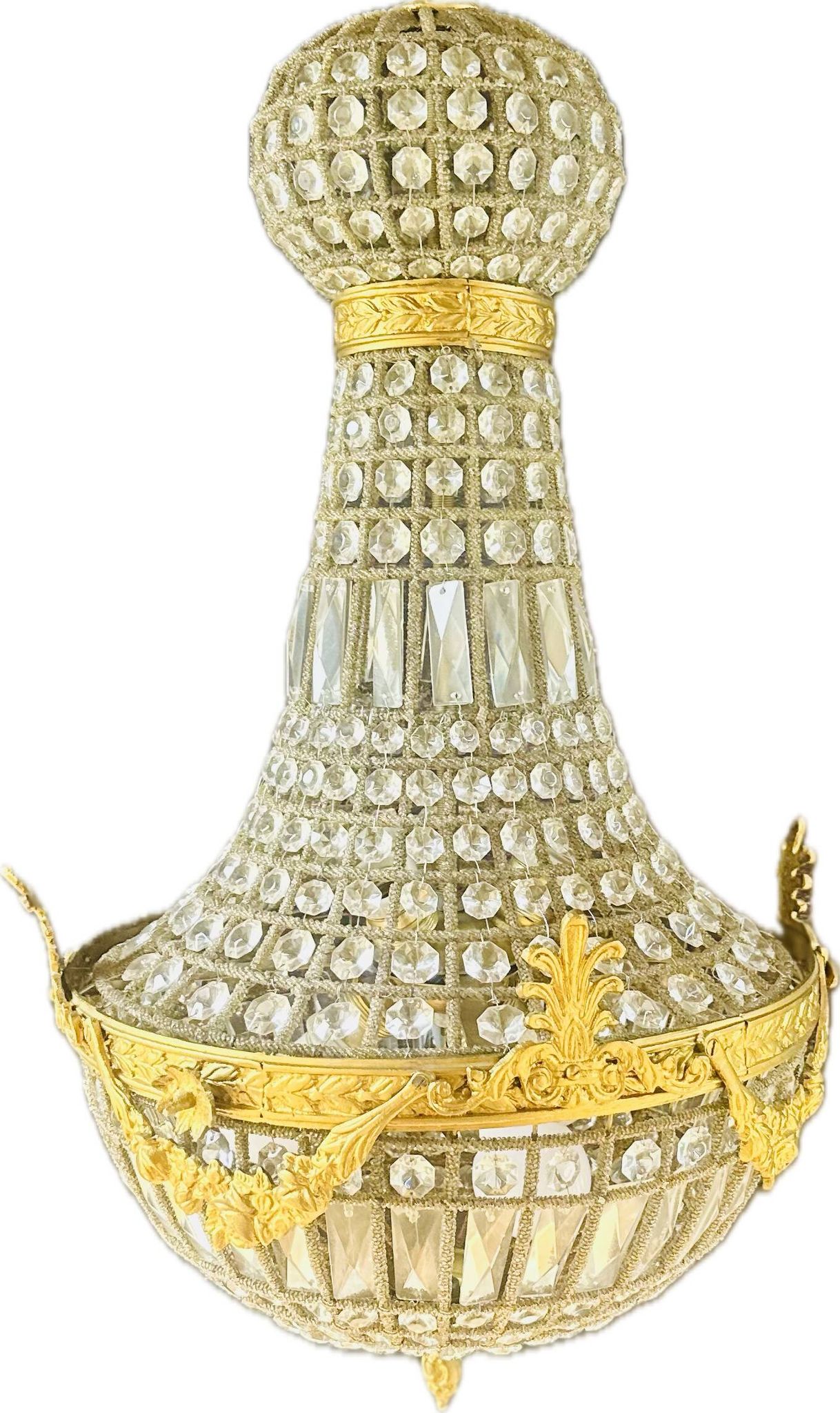 Large Montgolfiere chandelier in gilded bronze and faceted glass pendants