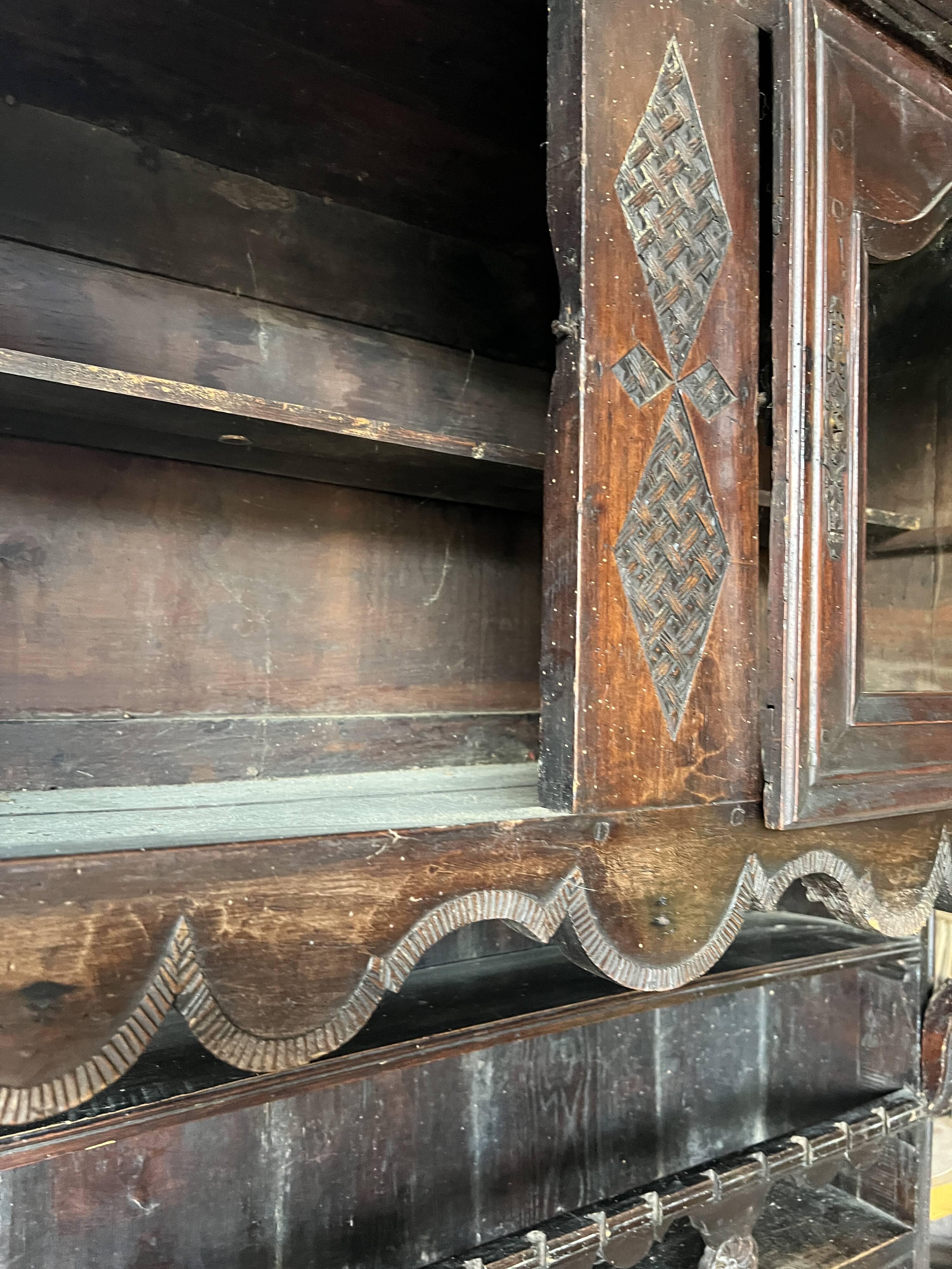 18th-century Béarnese dresser