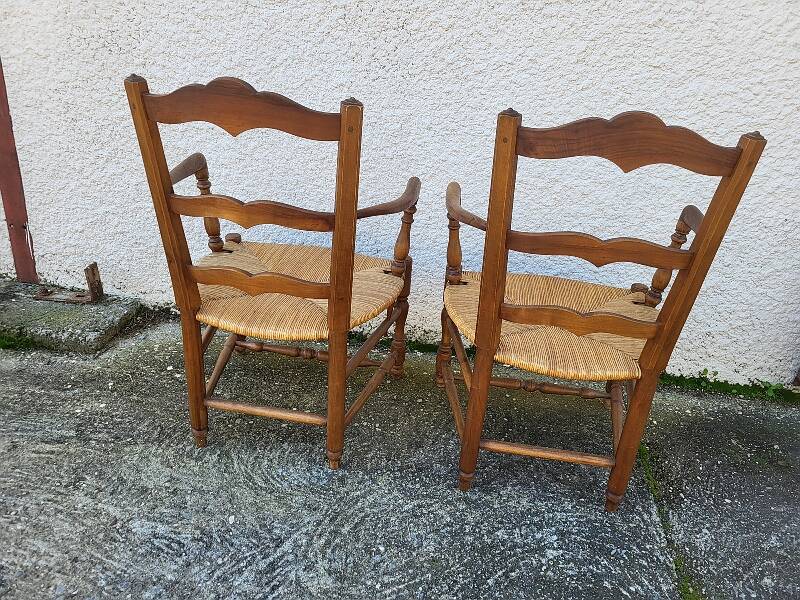 Pair of provencal straw armchairs in walnut