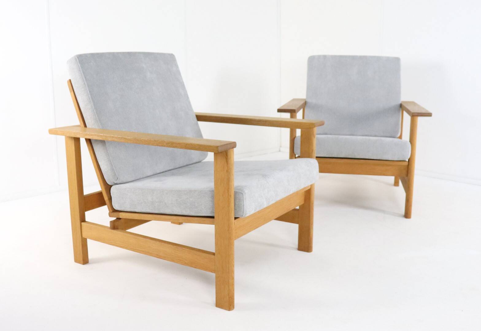 Søren Holst for Frederica Stolefabrik armchair fashion 2551 | 2 pieces in s