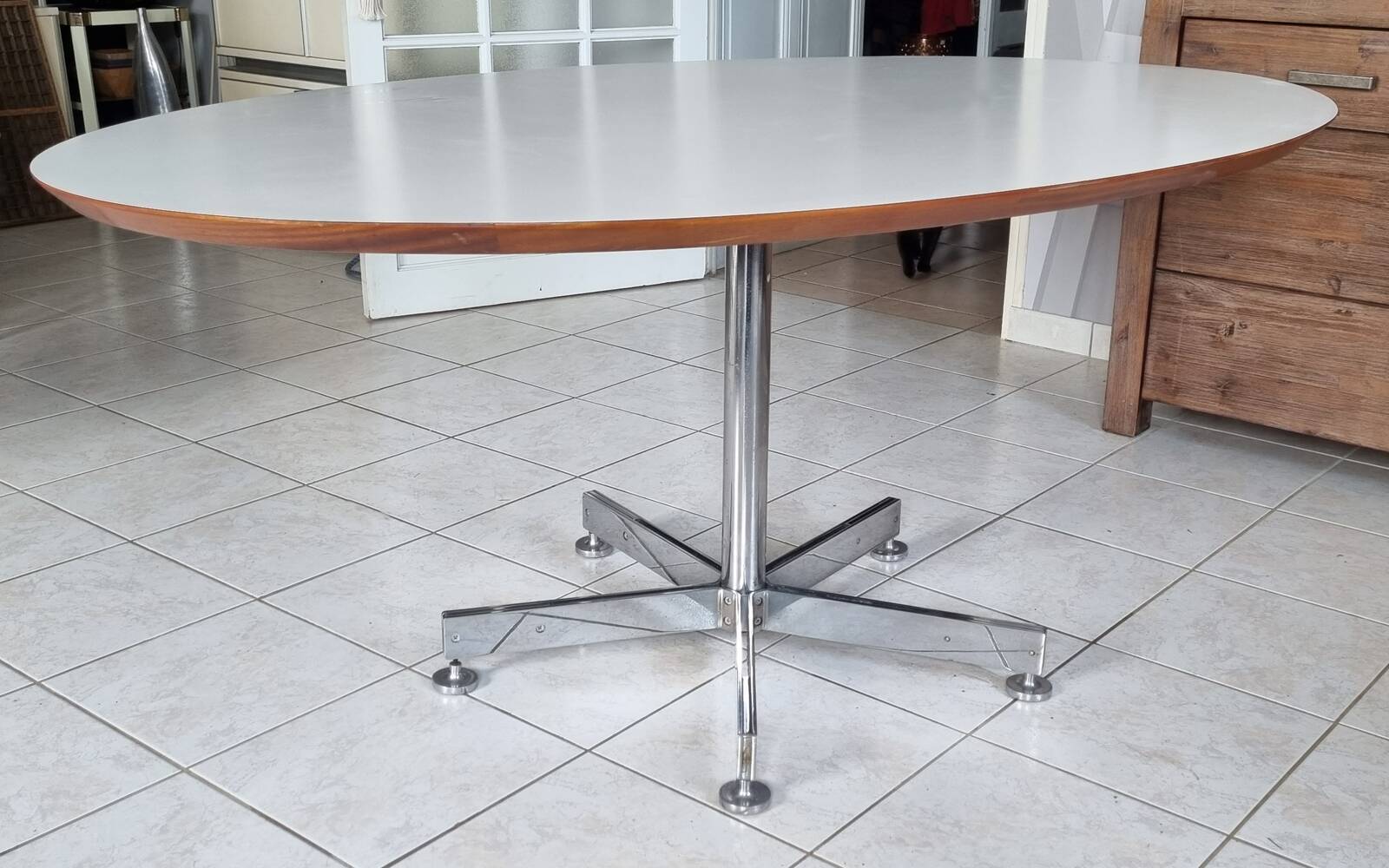 Roche Bobois oval table, white laminate and chrome, 1970s