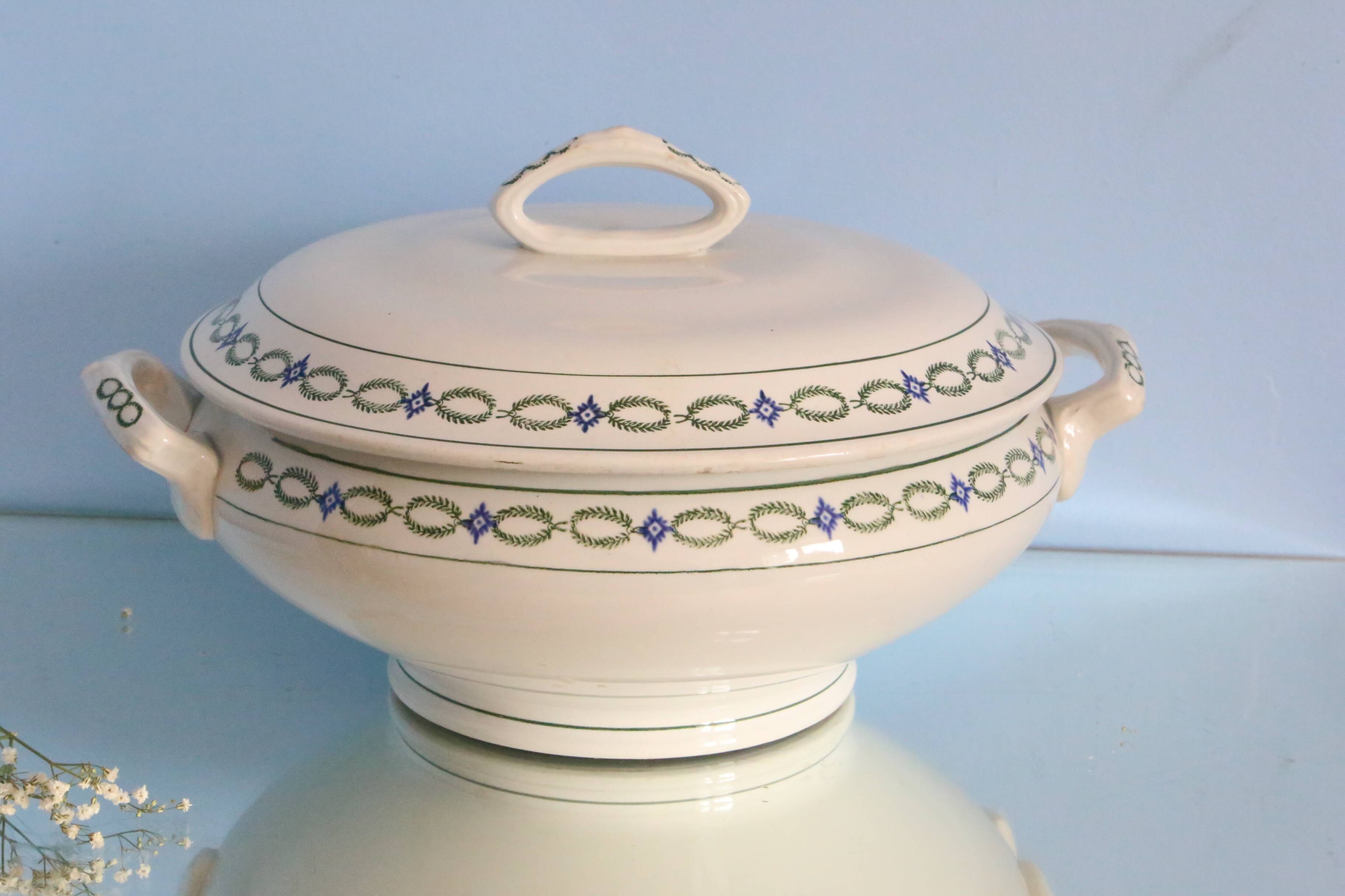 Soup tureen, Saint Amand, Terre de Fer, French manufacturer