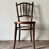 Bistro chair in turned wood and cane