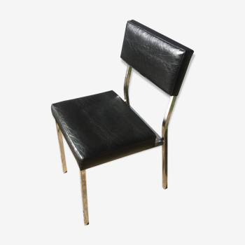 Chaise skaï noir vintage 1960