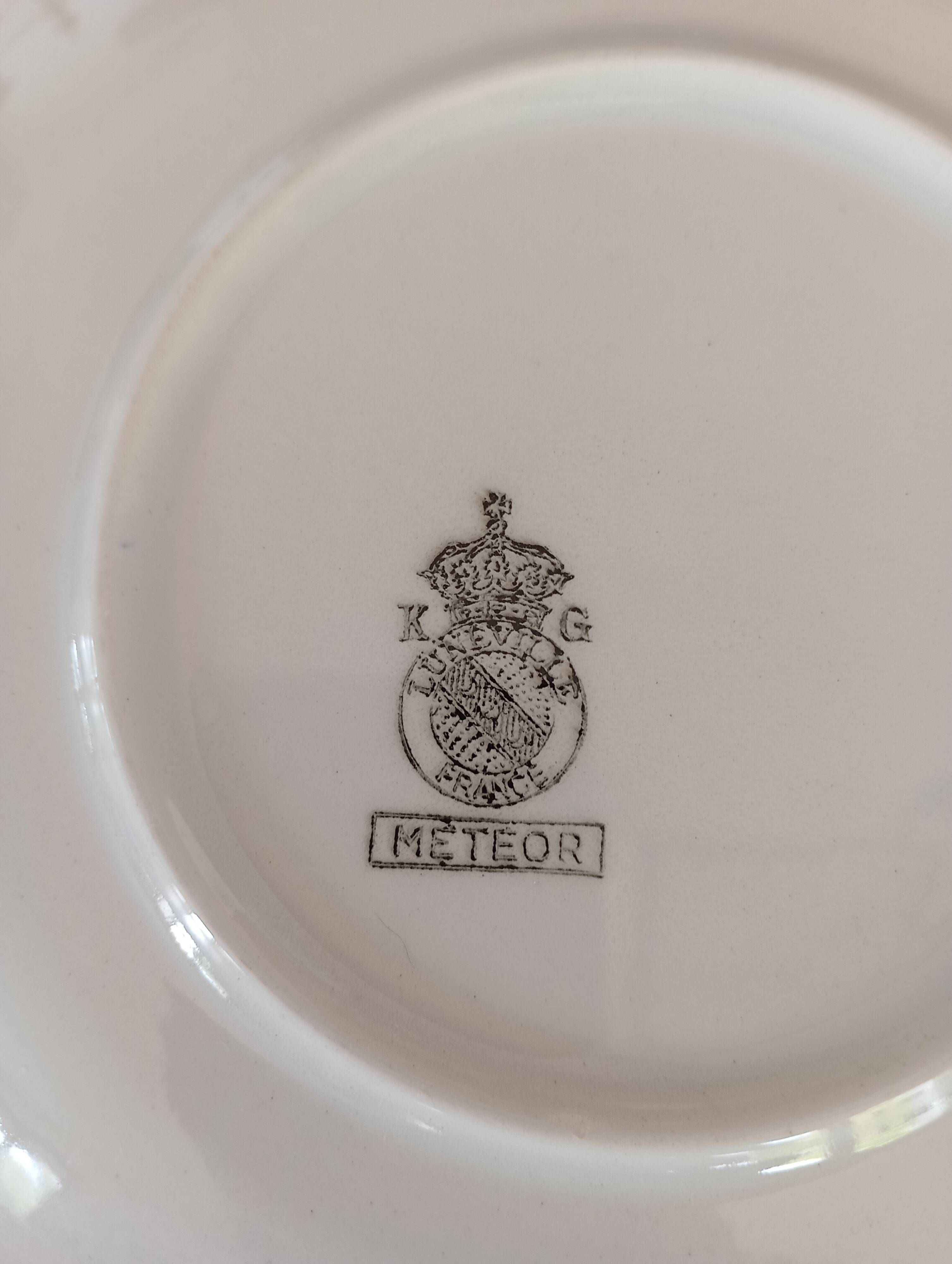 2 KG Lunéville “Météor” dessert plates