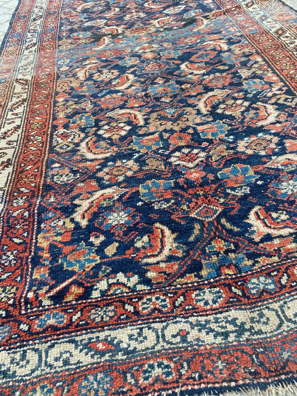 Handmade old Kurdish Persian carpet 135x276 cm