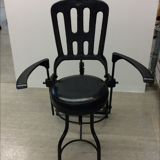 Fauteuil de barbier ancien
