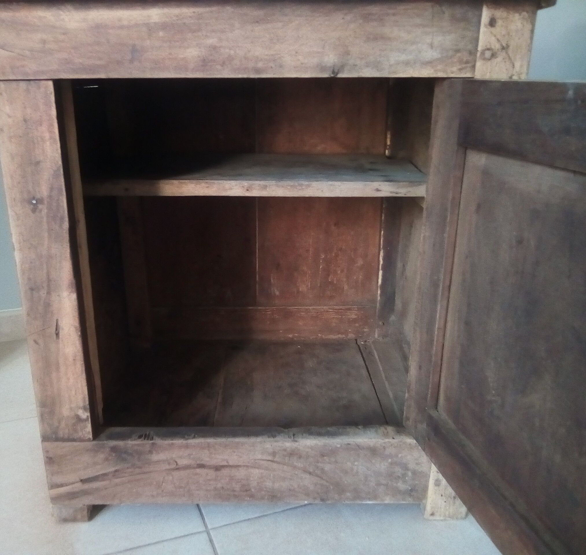 Old farmhouse jam maker