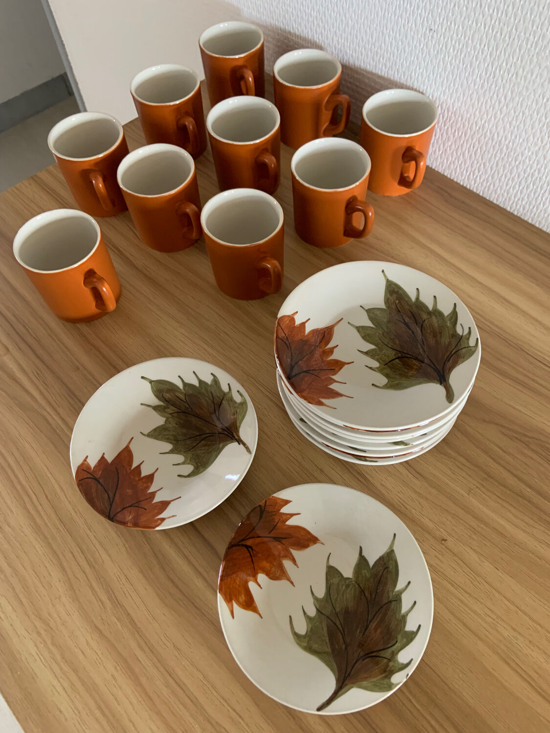 Oven King Italy coffee cups and sub-cups