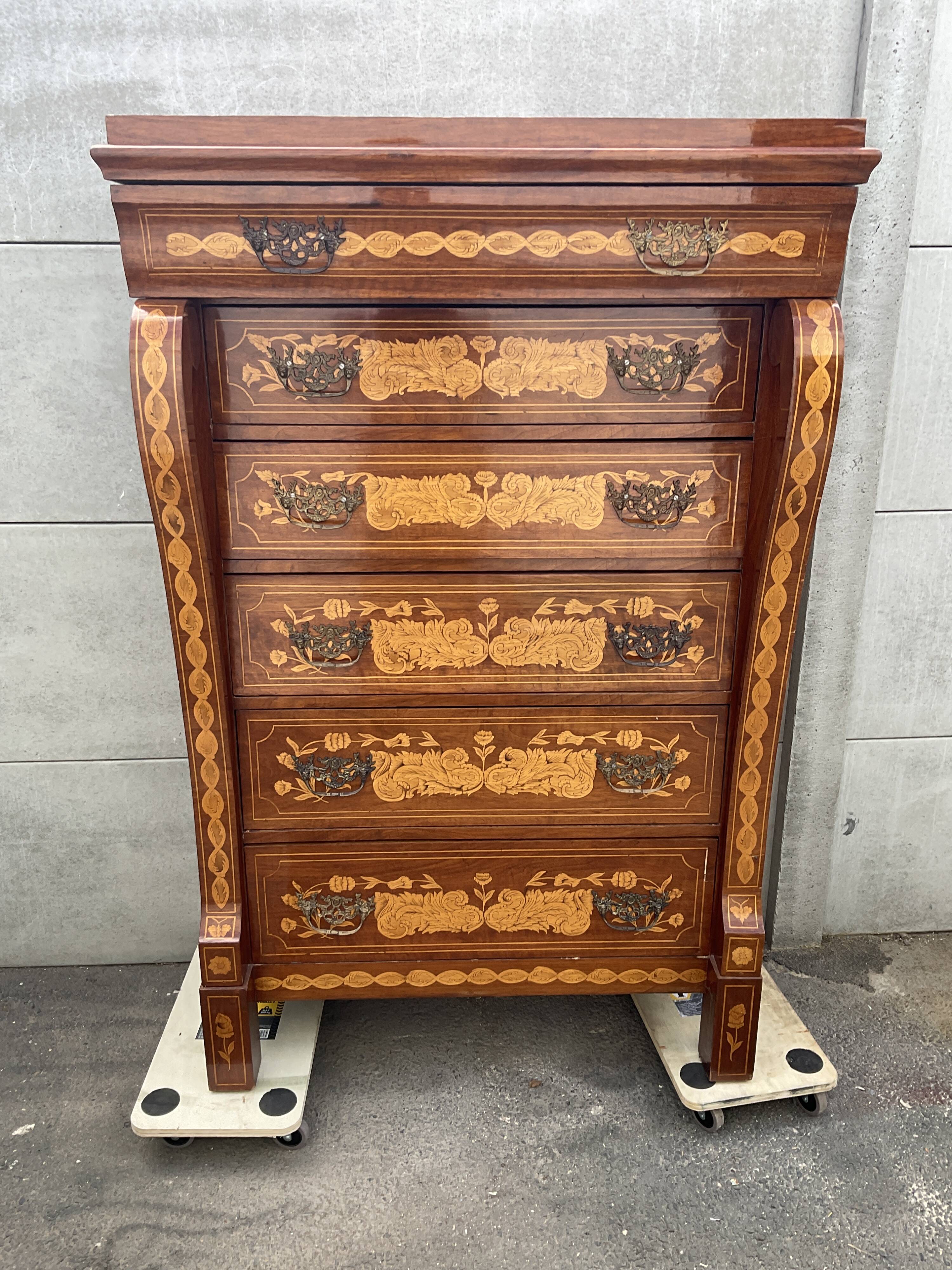 Commode marquèteries hollandaise