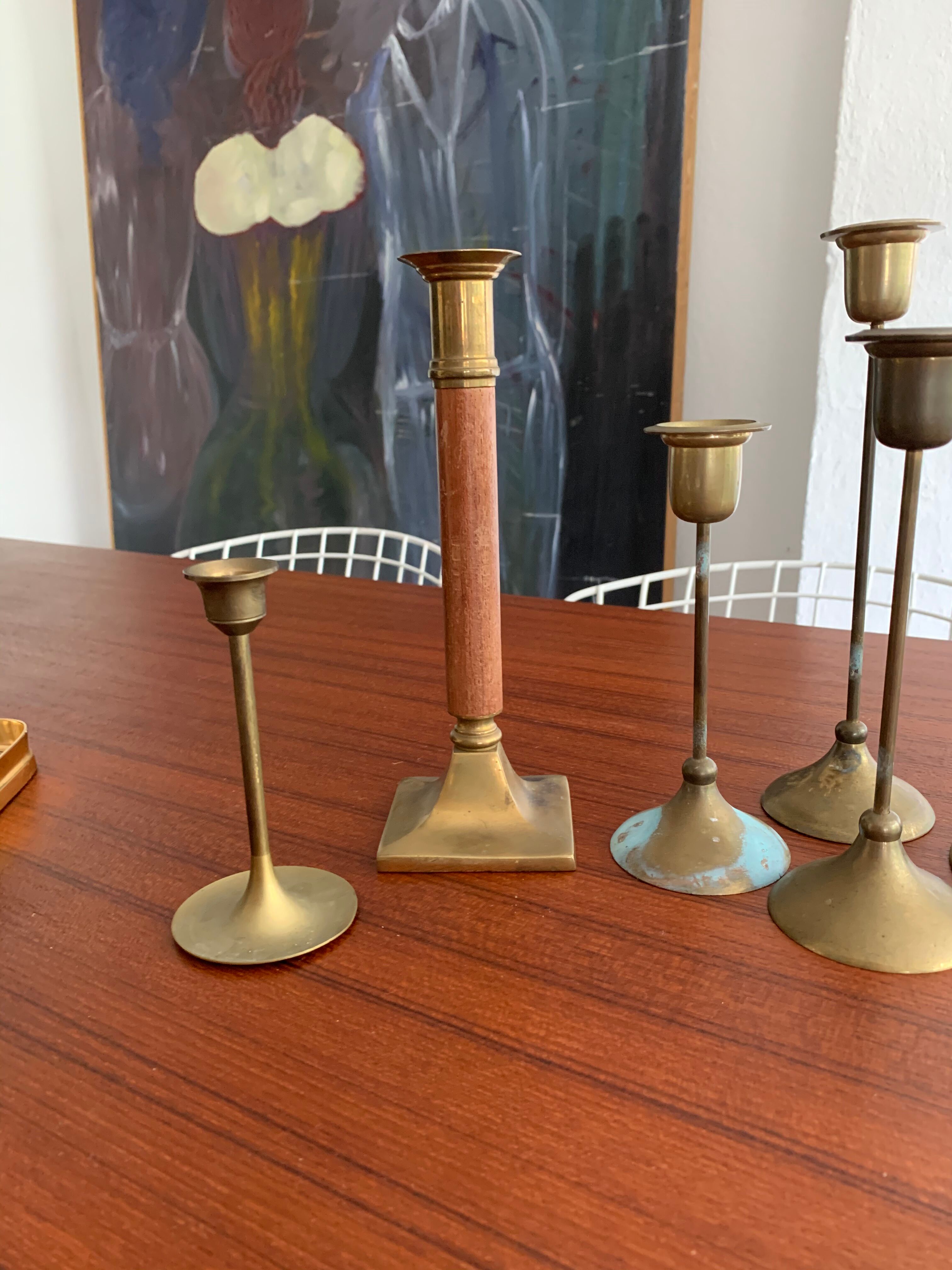 Set 7 mismatched brass and bronze candlesticks