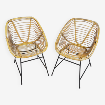 A pair of wicker chairs, 1970s