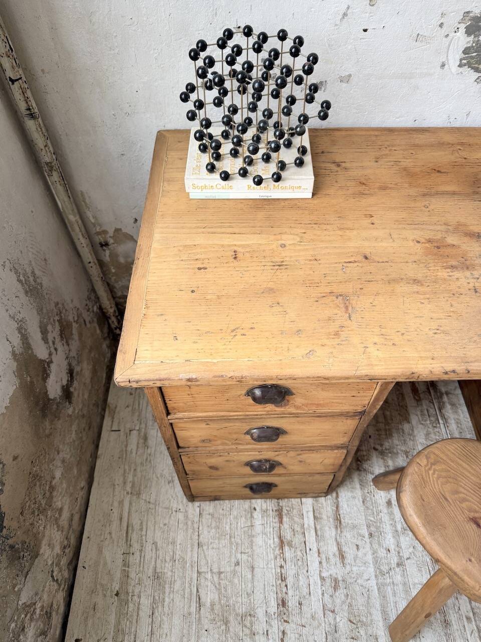 Bureau pin meuble atelier 1950
