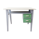 Children's desk
