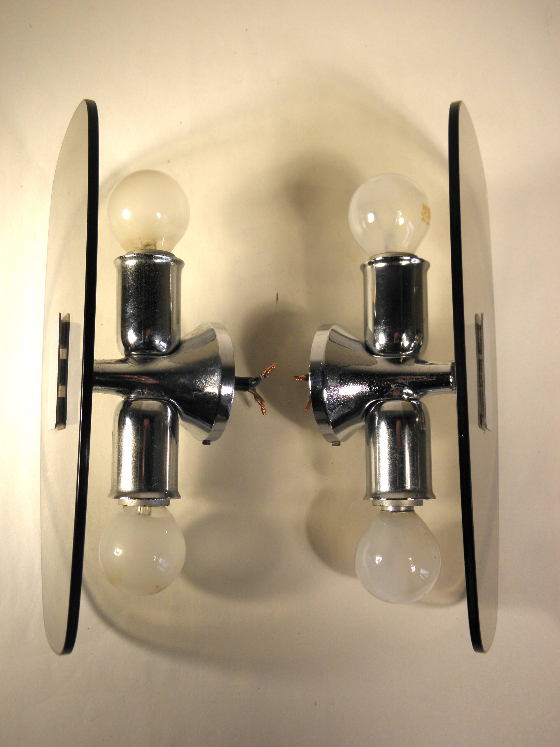 Paire d'appliques verre et chrome années 70