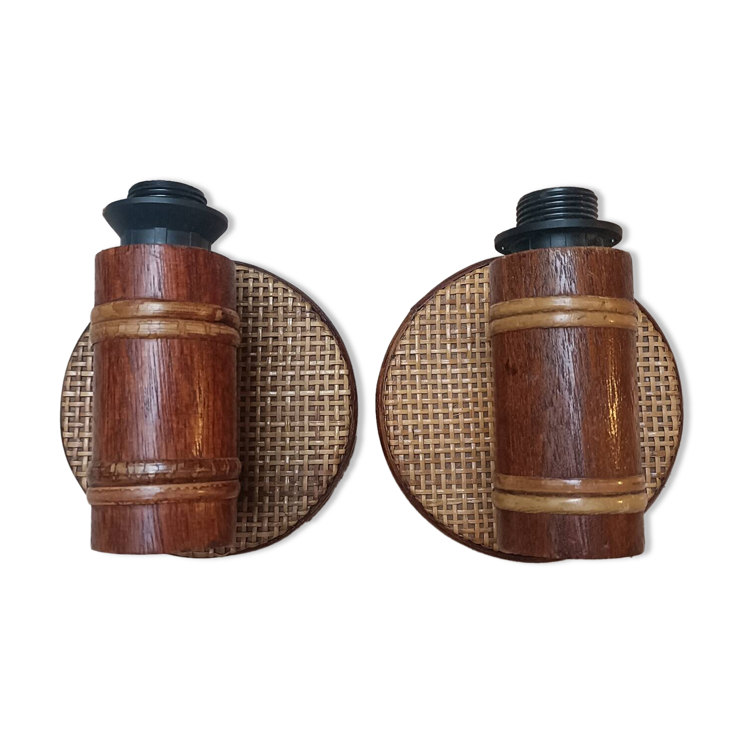 Pair of wall lights in rattan and caning