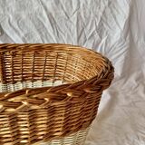 Vintage wicker and scoubidou basket