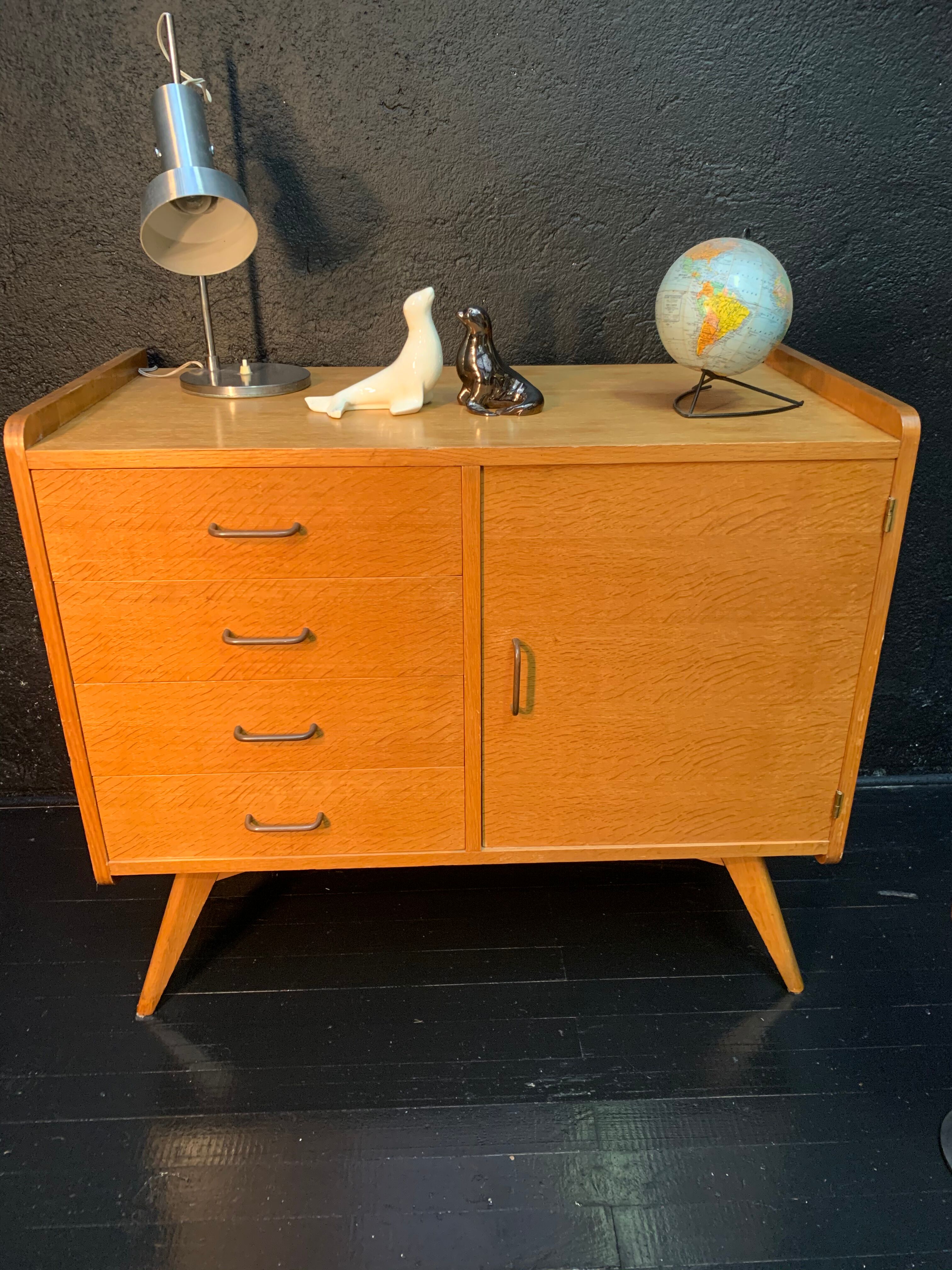 Vintage dresser 1950