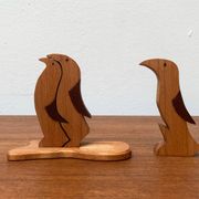 Vintage wooden penguin sculpture, set of 3.