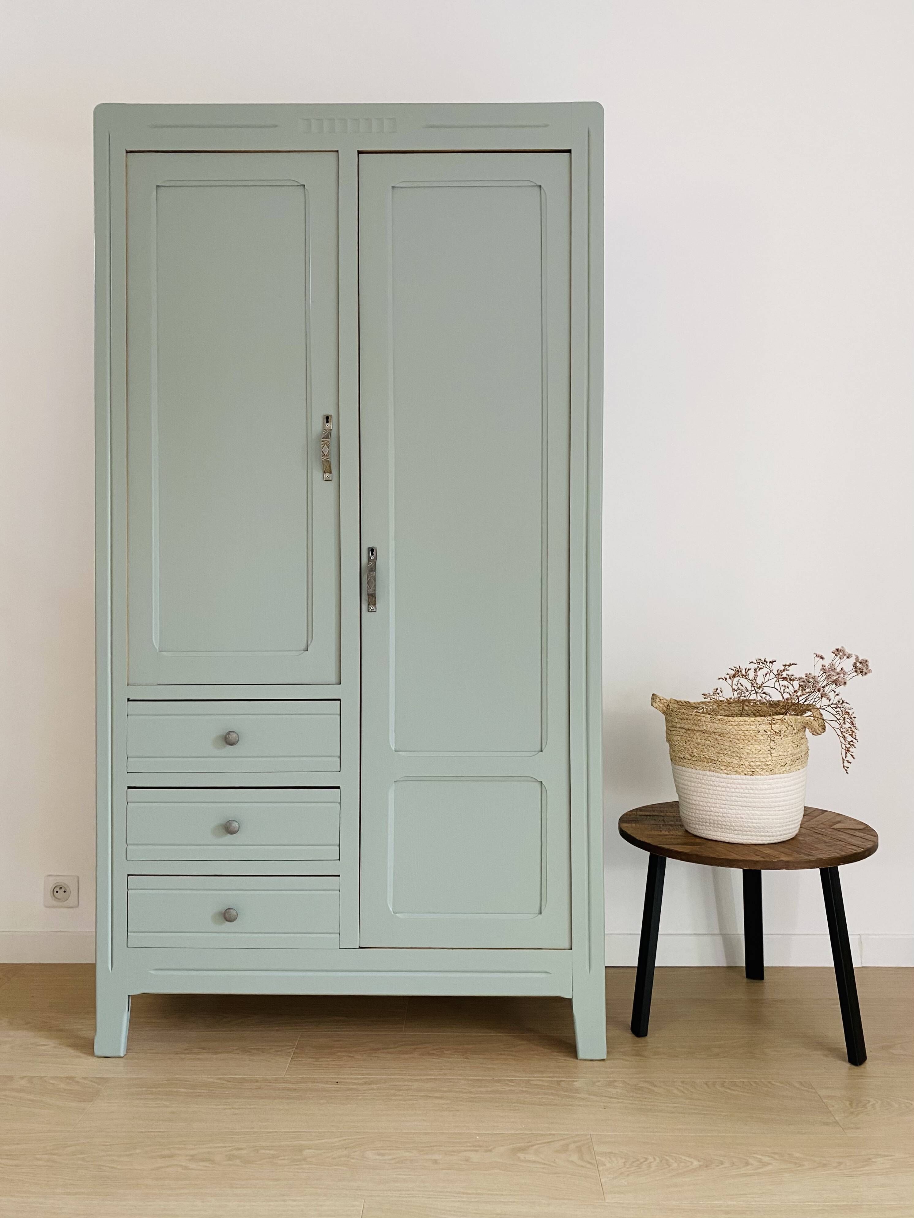 Parisian / vintage wardrobe
