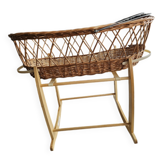 Moses Wicker Basket with Rocking Legs